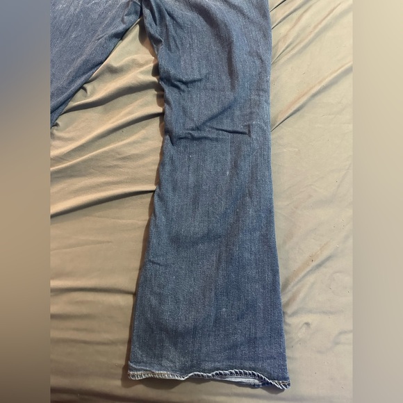 Women's Blue Jeans - Picture 6 of 9